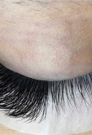 דף נחיתה ויקטוריה ריס - הלחמה / שזירת ריסים