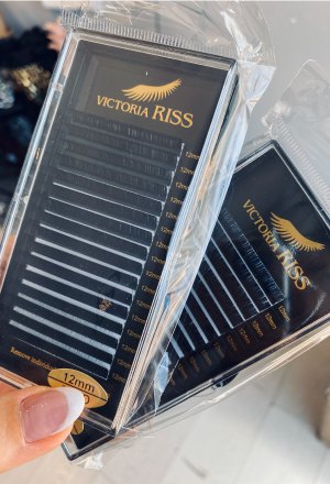 דף נחיתה ויקטוריה ריס - ריסים